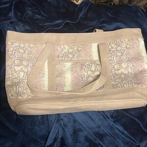 NWT Donna Sharp Taboo Megan Shopper Tote